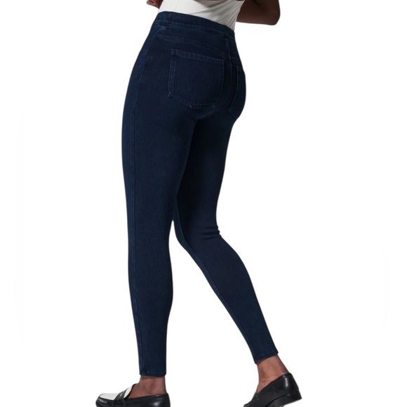 SPANX Jean-ish Ankle Leggings Dark Blue Wash Skinny Jeans Size Medium Stretchy - Picture 2 of 11